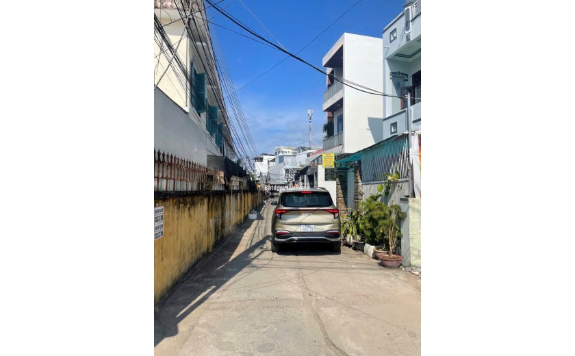 Nhà Đẹp 3 Tầng Phước Long – Ô Tô Tới Nhà